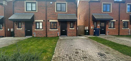 2 bedroom semi-detached house for sale