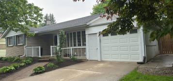 370 GREENBROOK Drive, Kitchener, Ontario 