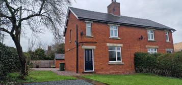 3 bed semi-detached house to rent