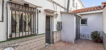 Casa adosada en venta en De Quevedo, 8, Peligros