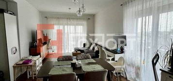 Apartament cu 3 camere si 2 bai, zona Dumbravita