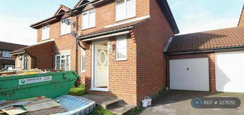 3 bedroom semi-detached house