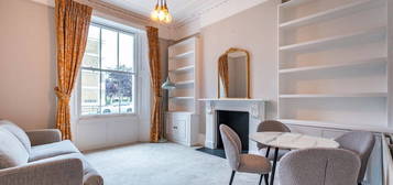 Flat to rent in Claverton Street, London SW1V