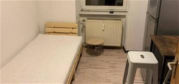Single Zimmer mit Bad, möbliert in Neunkirchen -Pauschalmiete
