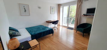 Appartement Toulouse Rangueil T1 meublé  25.94m² avec balcon , une place de parking, au calme double vitrage