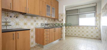 Apartamento T2 na Amora