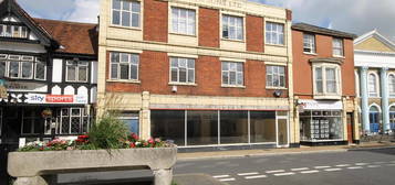 Flat to rent in Carisbrooke Road, Newport PO30