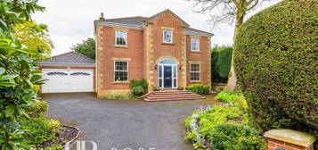 4 bed detached house for sale