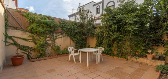 Casa adosada en venta en Calle las Parras, Gójar