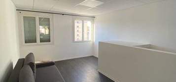 Studio meublé  à louer, 1 pièce, 29 m², Étage 2/2