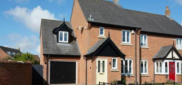 3 bedroom semi-detached house