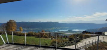 Modernes Wohnhaus mit traumhaften Panorama- und Seeblick auf den Ossaicher See!