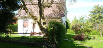 Älteres Einfamilienhaus auf idyllischem Grundstück mit Blick zur Kirche nördlich von Graz/Gratwein-Strassengel