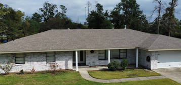 327 Quelqueshue St, Sulphur, LA 70663