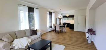 Exklusive 3-Zimmer-Wohnung mit Loggia &amp; Schlossparkblick – 98 m² Wohntraum im Zentrum von Bad Vöslau