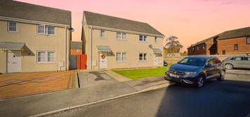 3 bed semi-detached house for sale