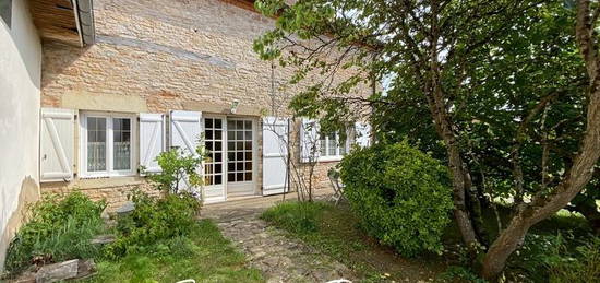 Maison en pierre  à vendre, 4 pièces, 2 chambres, 151 m²