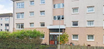 3 bedroom ground floor flat for sale