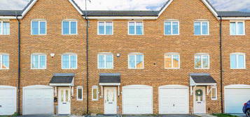 4 bedroom terraced house for sale