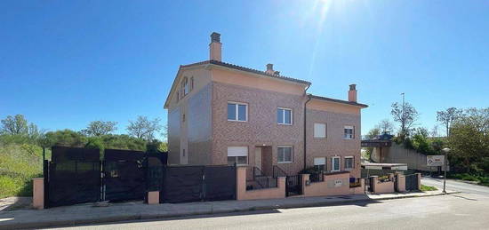 Casa en calle María de Azpilicueta en Sangüesa/Zangoza