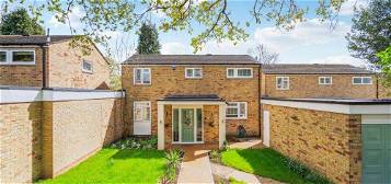 Detached house to rent in Dupre Crescent, Wilton Park, Beaconsfield HP9