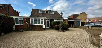 4 bed detached house to rent