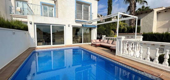 Chalet adosado en venta en Altea Hills