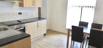 2 bed flat to rent