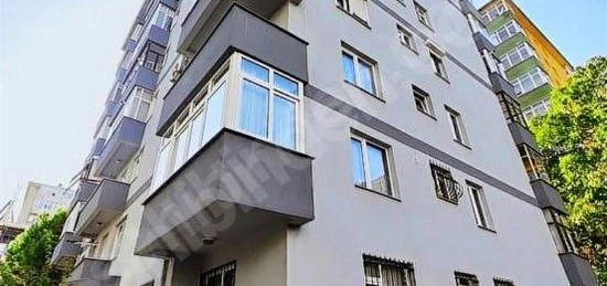 KADIKÖY ZİVERBEY ANIT SİTESİNDE 3+1 KİRALIK DAİRE