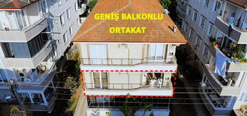 KARASU HUZUR EMLAKTAN DENİZE YAKIN 2+1 ORTAKAT DAİRE