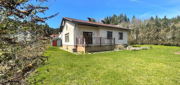 Bungalow in sonniger Naturlage am Stadtrand von Villach - großer Garten mit Baumbestand!