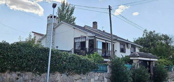 Chalet en Calypo Fado, Casarrubios del Monte