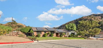 9256 Elben Ave, Sun Valley, CA 91352