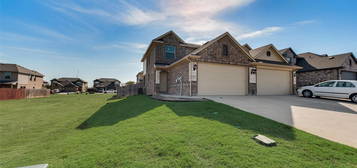 4931 Sanger Circle Dr, Sanger, TX 76266