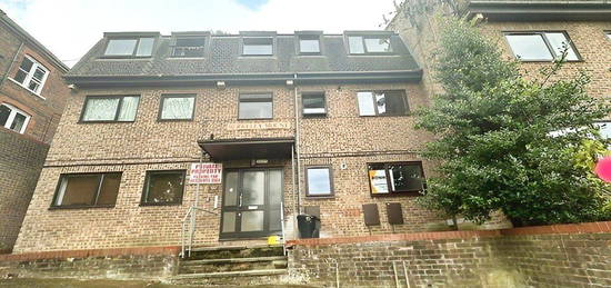 2 bed flat to rent