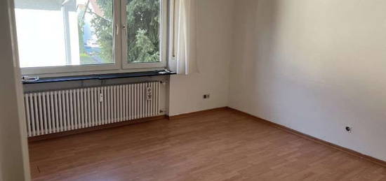 Modernisierte 1-Raum-Wohnung mit Einbauküche in Ilvesheim