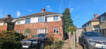 2 bed maisonette for sale