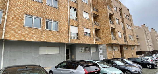 Aluga-se Apartamento T1 perto do GaiaShopping