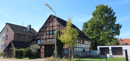 Fachwerkhaus in Auhagen! Hinterlandbebauung möglich! Wasserführender Holzofen