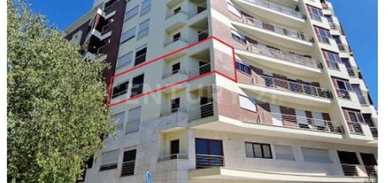 Arrendamento de Apartamento T2  em Bairro dos Actores - Barão Sabrosa