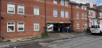 Flat for sale in Wellington Street, Town Centre, Kettering NN16