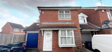 2 bedroom detached house