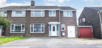 5 bedroom semi-detached house for sale