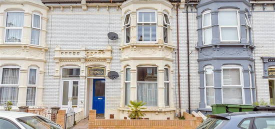 1 bed flat for sale