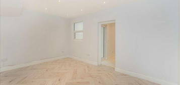 4 bedroom terraced house