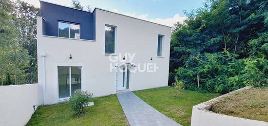 SECTEUR CALME- MAISON NEUVE- 140m²-3 CH