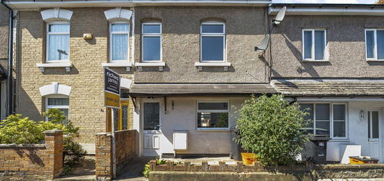 2 bed terraced house for sale