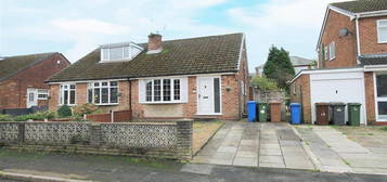 2 bedroom semi-detached bungalow to rent