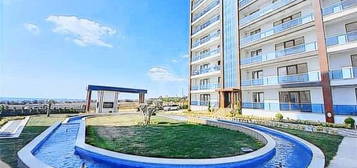 Silivri de deniz manzaralı site içerisinde 3+1 lüxs daire