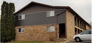 1143 Sunset Ln #5, Altoona, WI 54720